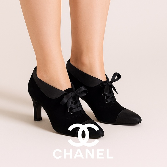 Chanel Black Velvet/Satin Lace Up Booties Size 37.5  🇮🇹 Made in Italy - Picture 1 of 16